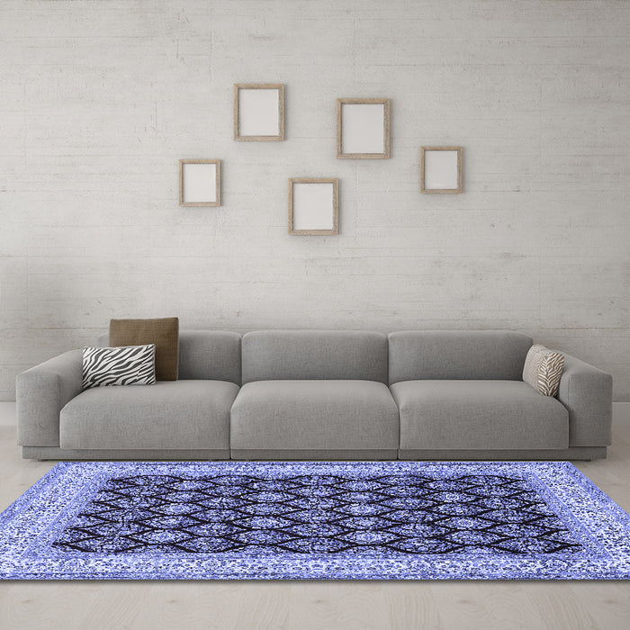 Machine Washable Persian Blue Traditional Rug in a Living Room, wshtr2643blu
