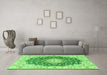 Machine Washable Persian Green Traditional Area Rugs in a Living Room,, wshtr2646grn