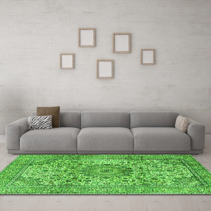 Machine Washable Medallion Green Traditional Area Rugs in a Living Room,, wshtr2653grn