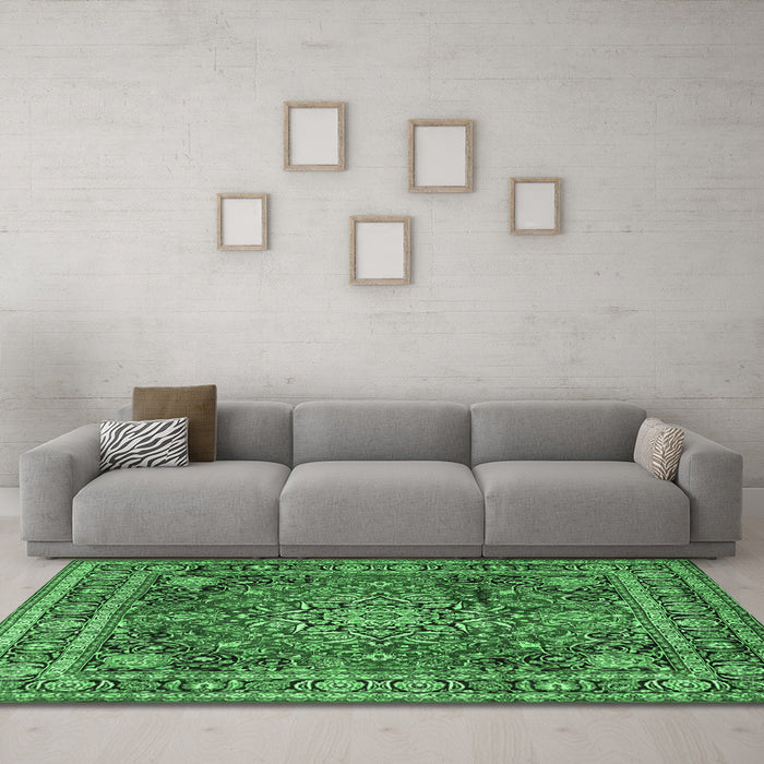 Machine Washable Medallion Emerald Green Traditional Area Rugs in a Living Room,, wshtr2654emgrn
