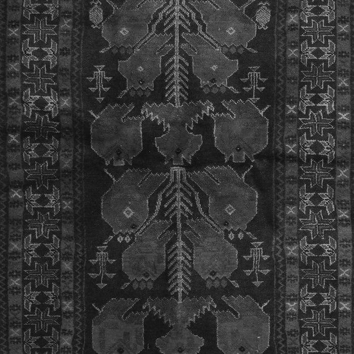 Serging Thickness of Machine Washable Persian Gray Traditional Rug, wshtr2657gry