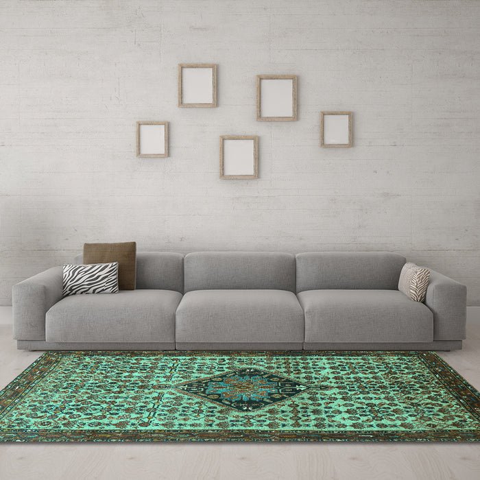 Machine Washable Persian Turquoise Traditional Area Rugs in a Living Room,, wshtr265turq