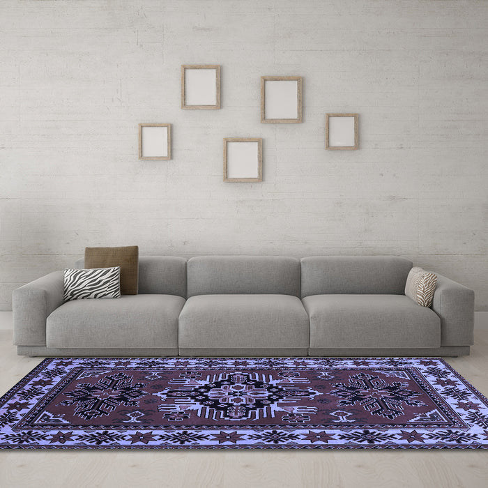 Machine Washable Persian Blue Traditional Rug in a Living Room, wshtr266blu