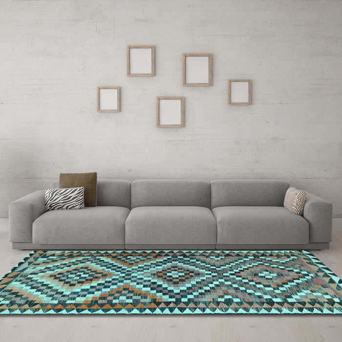 Machine Washable Persian Light Blue Traditional Rug in a Living Room, wshtr2670lblu