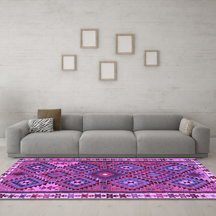 Machine Washable Persian Purple Traditional Area Rugs in a Living Room, wshtr2673pur
