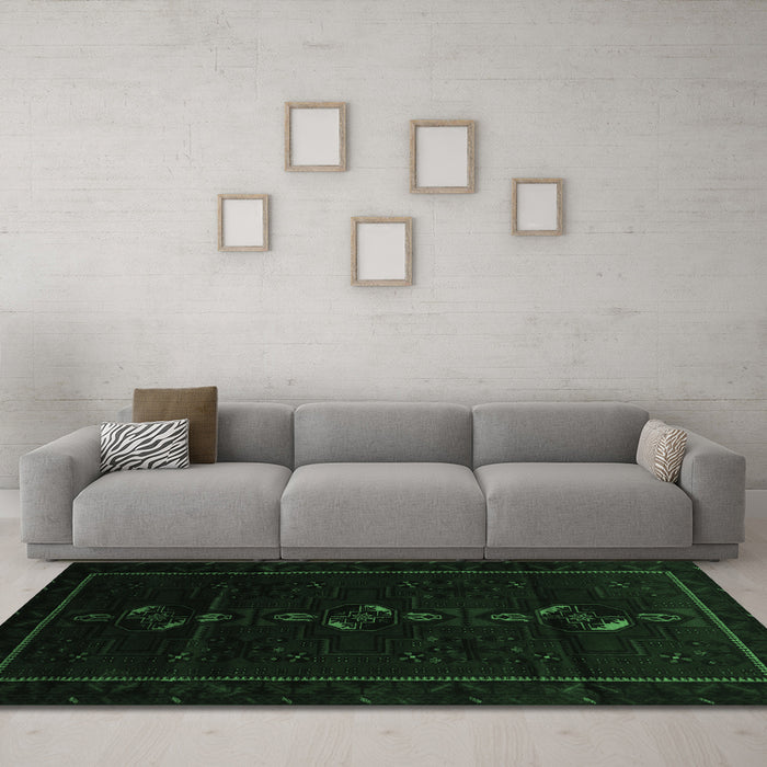 Machine Washable Persian Emerald Green Traditional Area Rugs in a Living Room,, wshtr2677emgrn