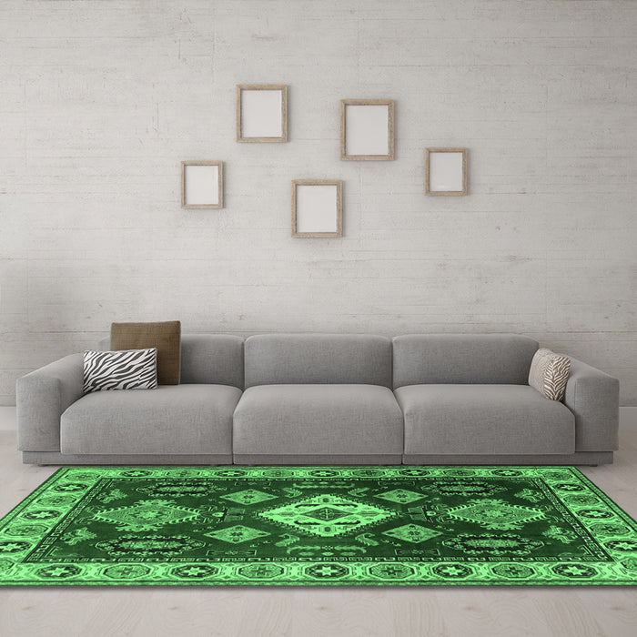 Machine Washable Geometric Emerald Green Traditional Area Rugs in a Living Room,, wshtr2679emgrn