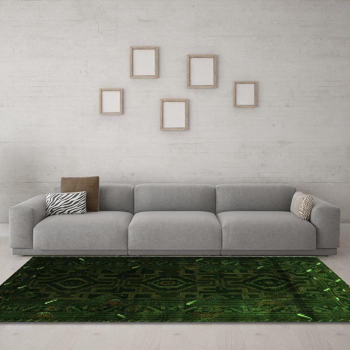 Machine Washable Persian Green Traditional Area Rugs in a Living Room,, wshtr2680grn