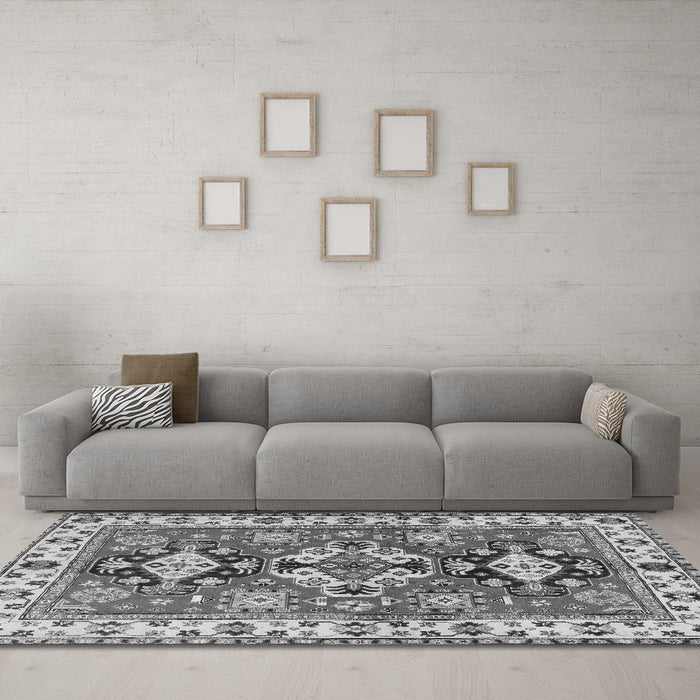Machine Washable Persian Gray Traditional Rug in a Living Room,, wshtr2686gry