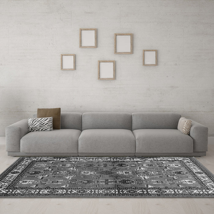 Machine Washable Animal Gray Traditional Rug in a Living Room,, wshtr268gry
