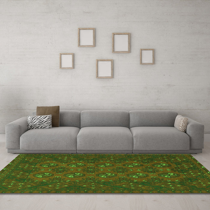 Machine Washable Persian Green Traditional Area Rugs in a Living Room,, wshtr2692grn