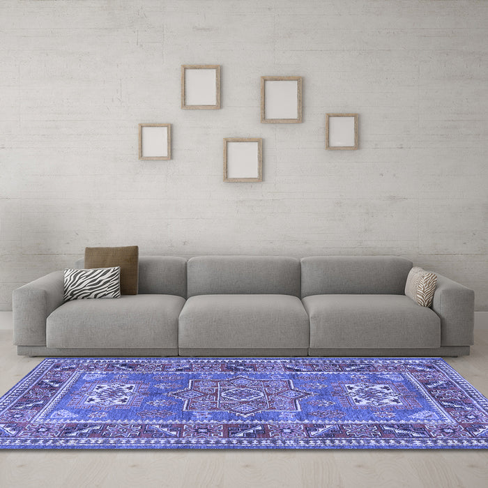 Machine Washable Geometric Blue Traditional Rug in a Living Room, wshtr2693blu