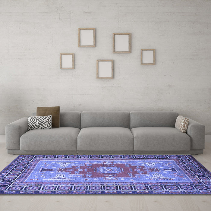 Machine Washable Persian Blue Traditional Rug in a Living Room, wshtr2694blu