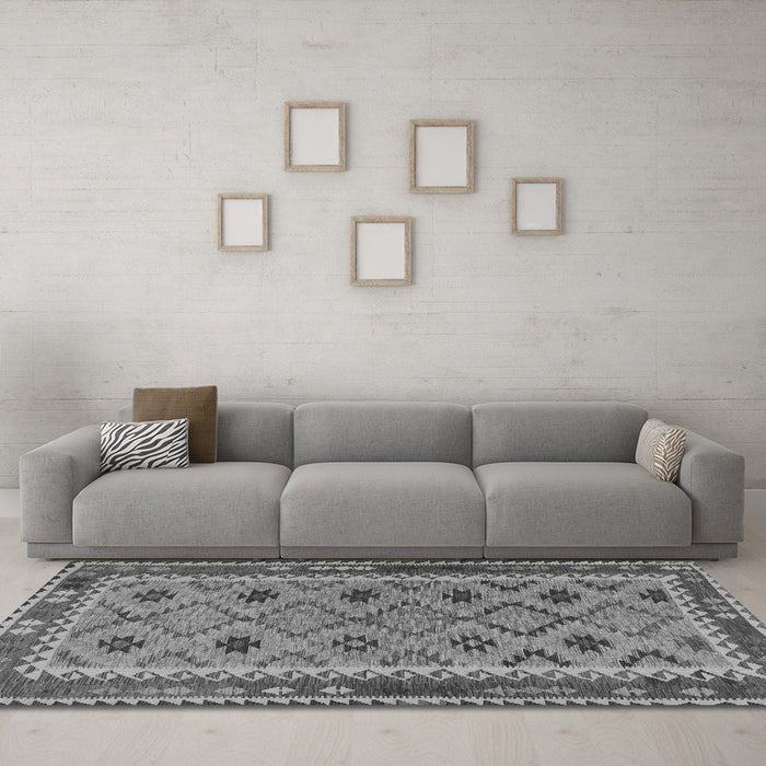 Machine Washable Southwestern Gray Country Rug in a Living Room,, wshtr2696gry