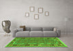 Machine Washable Persian Green Traditional Area Rugs in a Living Room,, wshtr2697grn