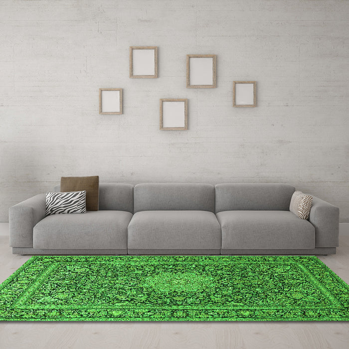 Machine Washable Persian Green Traditional Area Rugs in a Living Room,, wshtr269grn