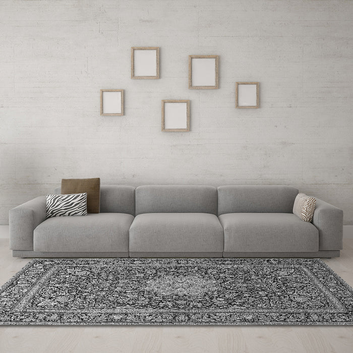 Machine Washable Persian Gray Traditional Rug in a Living Room,, wshtr269gry