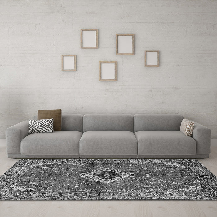 Machine Washable Persian Gray Traditional Rug in a Living Room,, wshtr2700gry