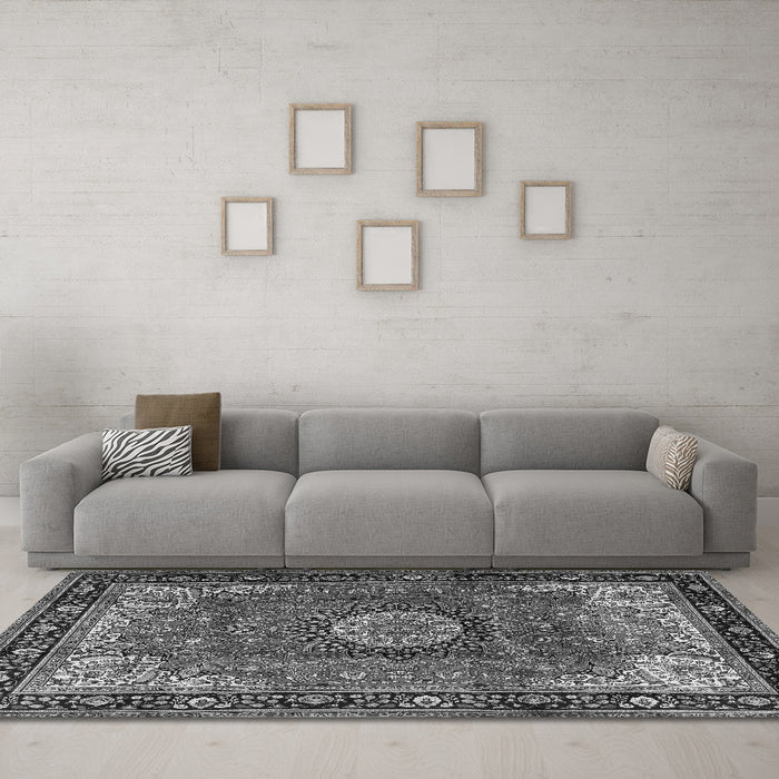 Machine Washable Persian Gray Traditional Rug in a Living Room,, wshtr2701gry