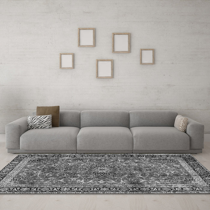 Machine Washable Persian Gray Traditional Rug in a Living Room,, wshtr2703gry
