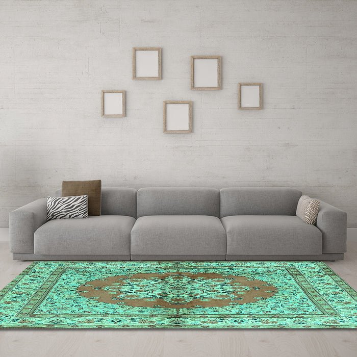Machine Washable Persian Turquoise Traditional Area Rugs in a Living Room,, wshtr2704turq