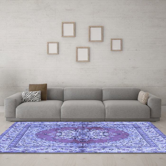 Machine Washable Persian Blue Traditional Rug in a Living Room, wshtr2704blu