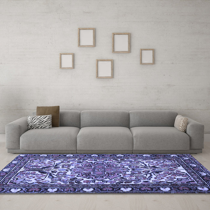 Machine Washable Persian Blue Traditional Rug in a Living Room, wshtr2705blu