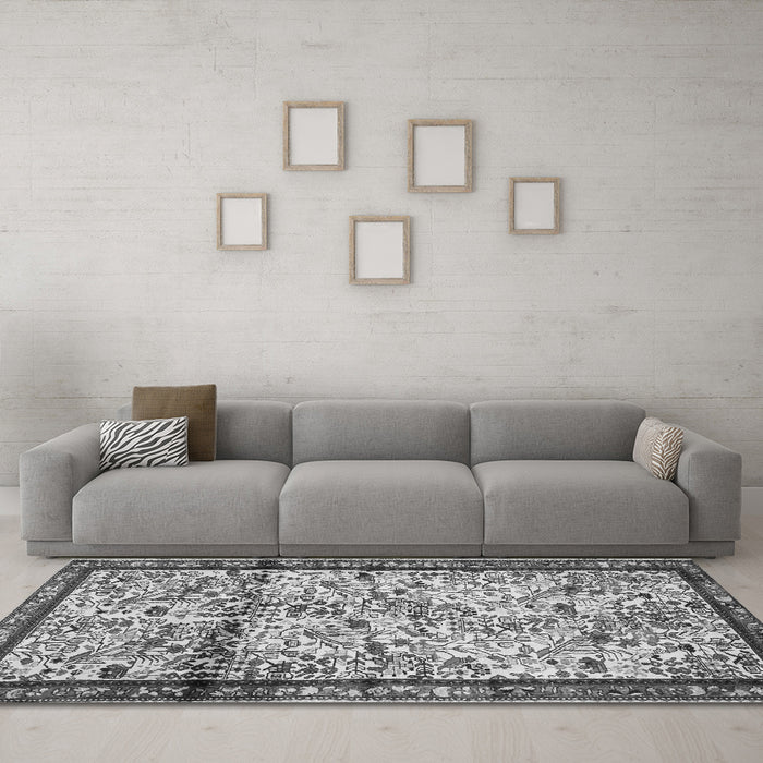 Machine Washable Persian Gray Traditional Rug in a Living Room,, wshtr2708gry