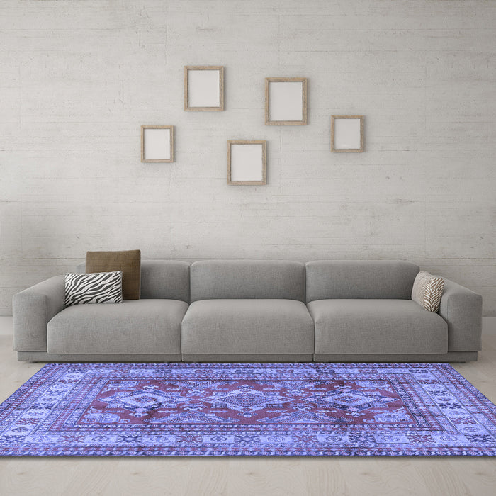 Machine Washable Geometric Blue Traditional Rug in a Living Room, wshtr2716blu
