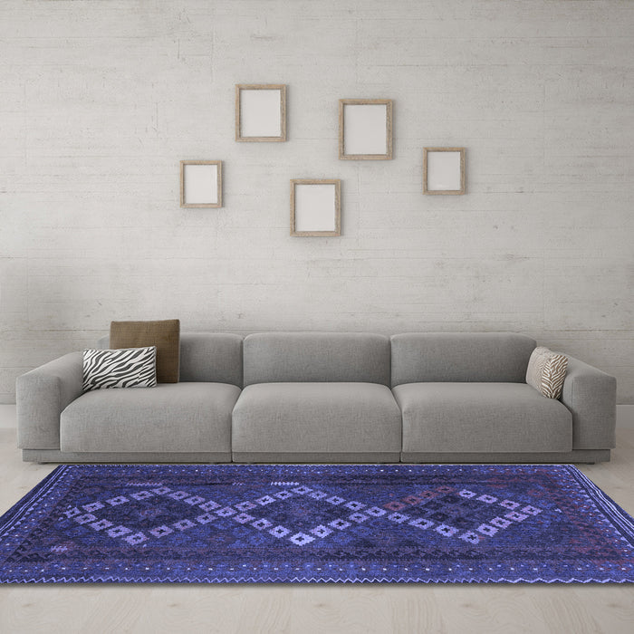 Machine Washable Persian Blue Traditional Rug in a Living Room, wshtr2722blu