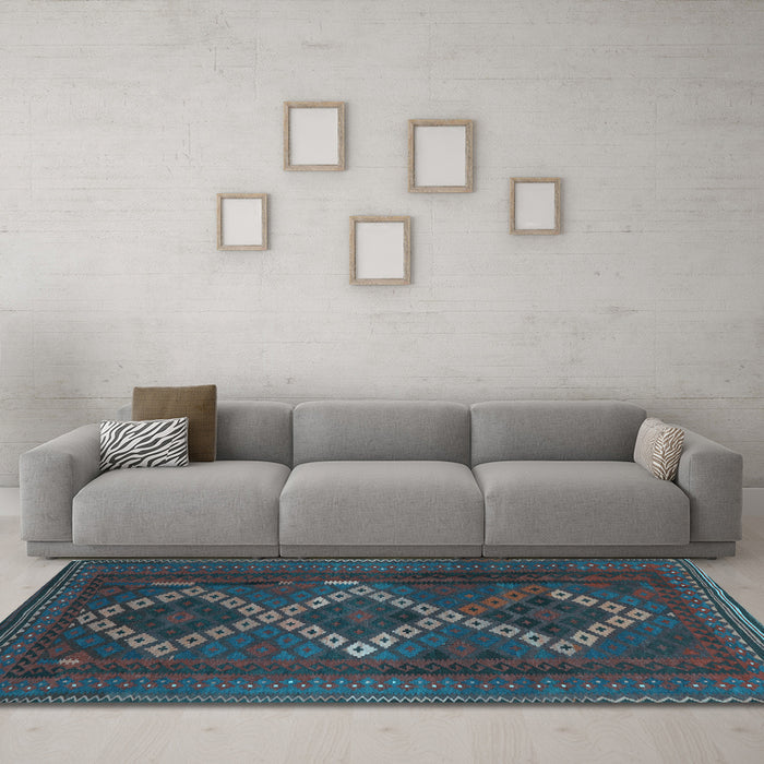 Machine Washable Persian Light Blue Traditional Rug in a Living Room, wshtr2722lblu