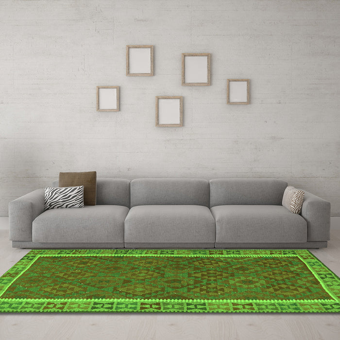 Machine Washable Southwestern Green Country Area Rugs in a Living Room,, wshtr2728grn