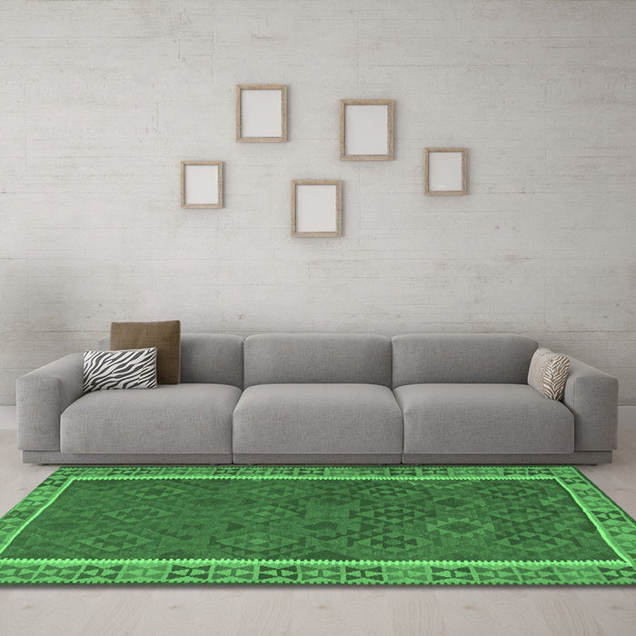 Machine Washable Southwestern Emerald Green Country Area Rugs in a Living Room,, wshtr2728emgrn