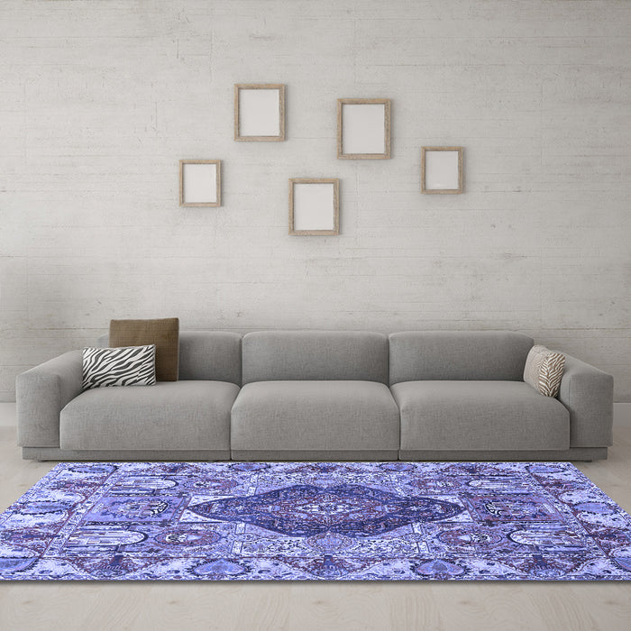 Machine Washable Animal Blue Traditional Rug in a Living Room, wshtr272blu