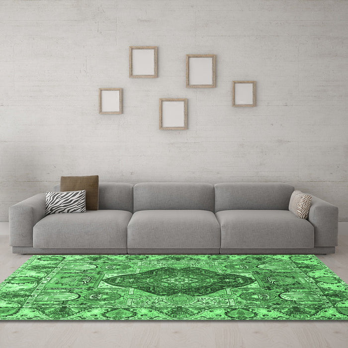 Machine Washable Animal Emerald Green Traditional Area Rugs in a Living Room,, wshtr272emgrn
