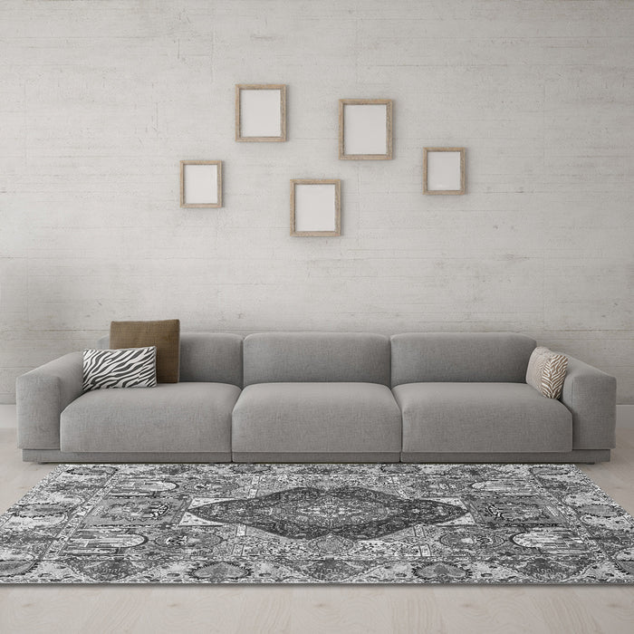 Machine Washable Animal Gray Traditional Rug in a Living Room,, wshtr272gry