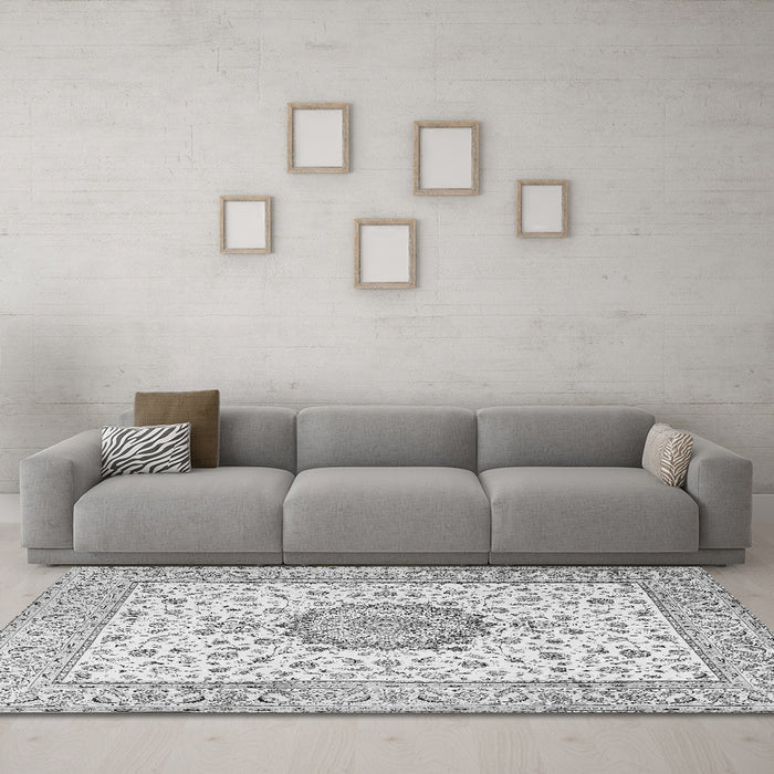 Machine Washable Medallion Gray Traditional Rug in a Living Room,, wshtr2736gry