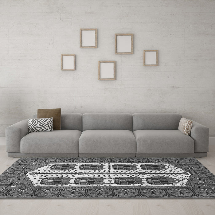 Machine Washable Persian Gray Traditional Rug in a Living Room,, wshtr273gry