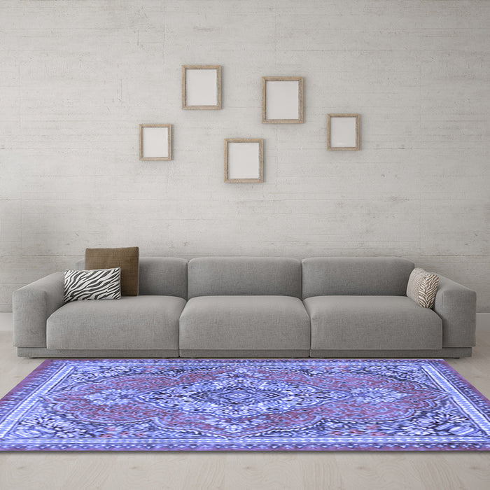 Machine Washable Persian Blue Traditional Rug in a Living Room, wshtr2746blu