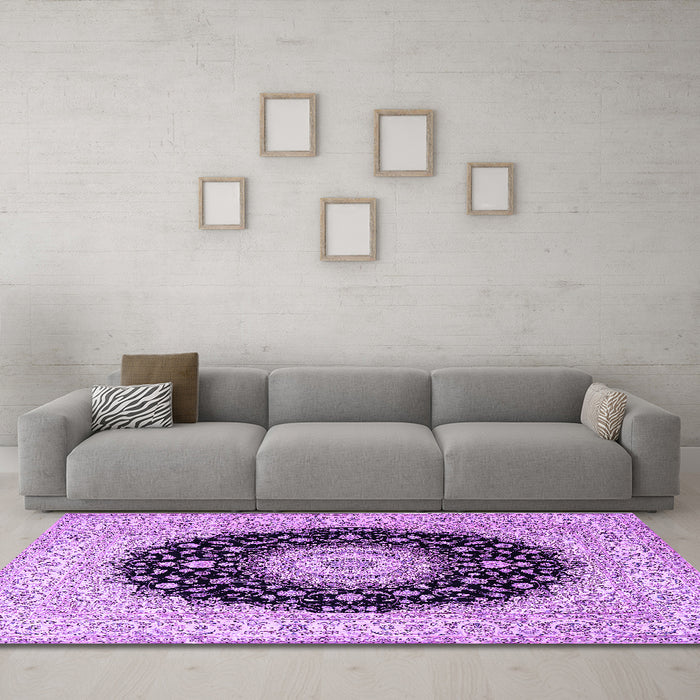 Machine Washable Medallion Purple Traditional Area Rugs in a Living Room, wshtr2747pur