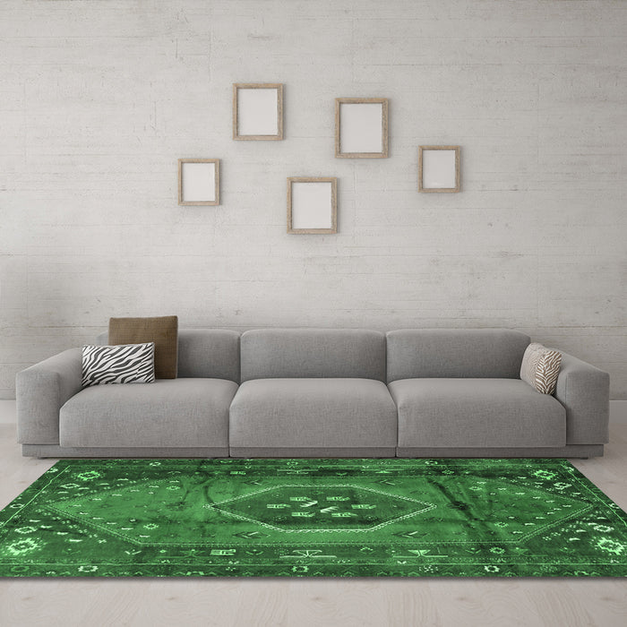 Machine Washable Persian Emerald Green Traditional Area Rugs in a Living Room,, wshtr2749emgrn