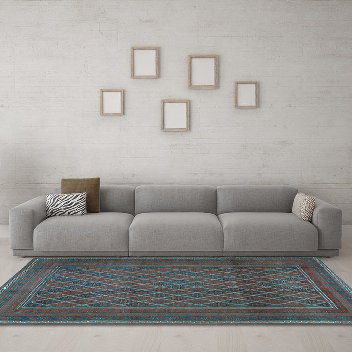 Machine Washable Persian Light Blue Traditional Rug in a Living Room, wshtr2750lblu