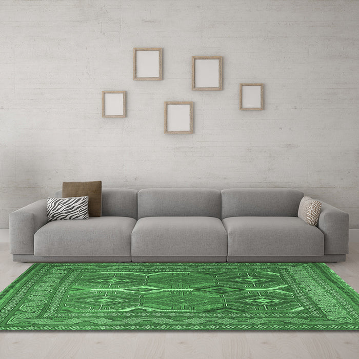 Machine Washable Persian Emerald Green Traditional Area Rugs in a Living Room,, wshtr2751emgrn