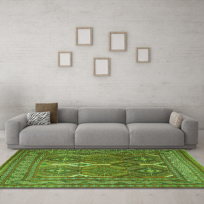 Machine Washable Persian Green Traditional Area Rugs in a Living Room,, wshtr2751grn