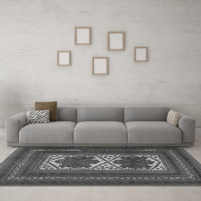 Machine Washable Persian Gray Traditional Rug in a Living Room,, wshtr2752gry