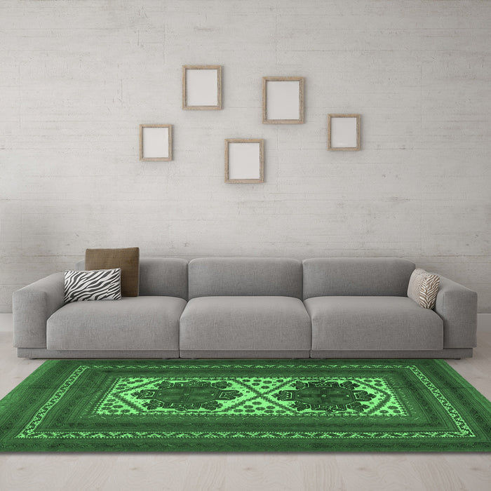 Machine Washable Persian Emerald Green Traditional Area Rugs in a Living Room,, wshtr2752emgrn