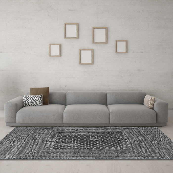 Machine Washable Southwestern Gray Country Rug in a Living Room,, wshtr2763gry