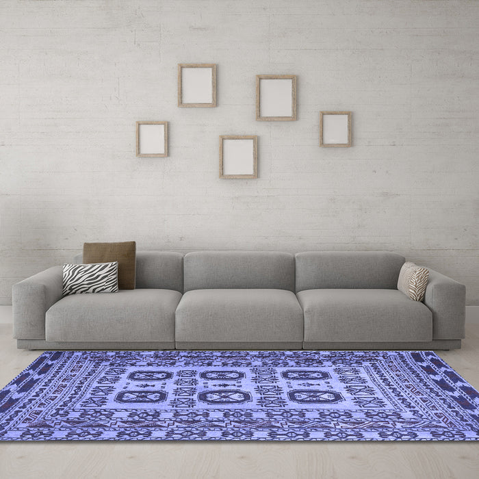 Machine Washable Persian Blue Traditional Rug in a Living Room, wshtr2764blu