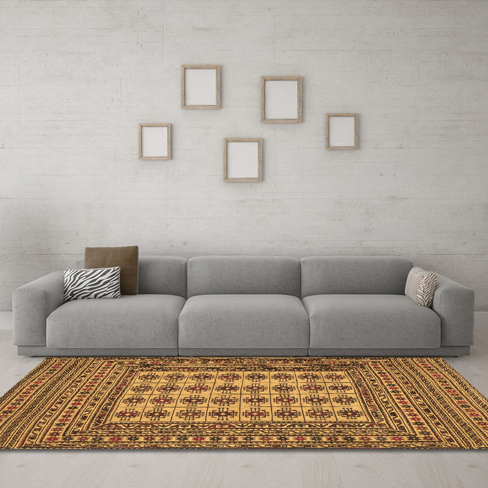 Machine Washable Persian Brown Traditional Rug in a Living Room,, wshtr2765brn