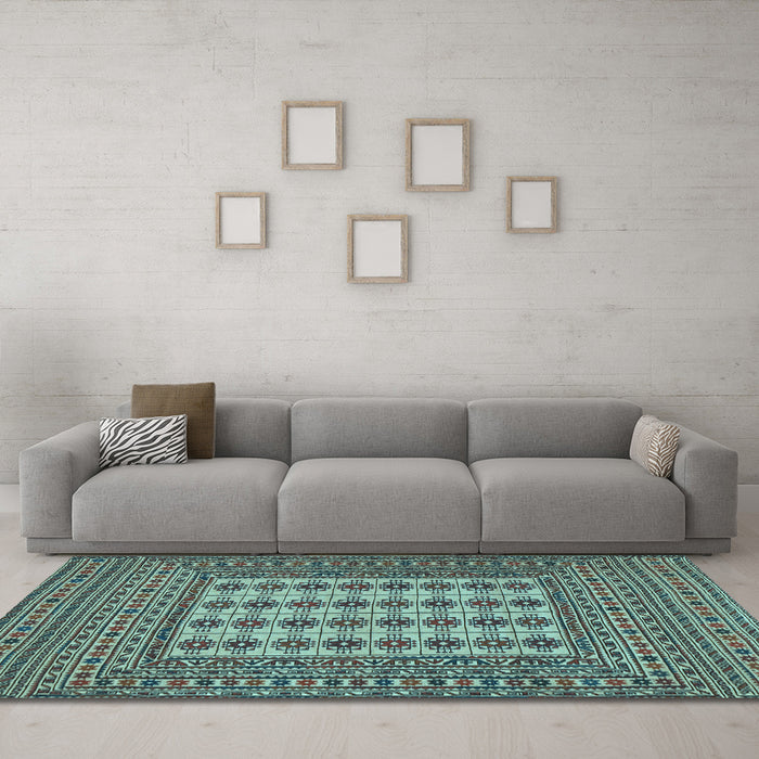 Machine Washable Persian Light Blue Traditional Rug in a Living Room, wshtr2765lblu